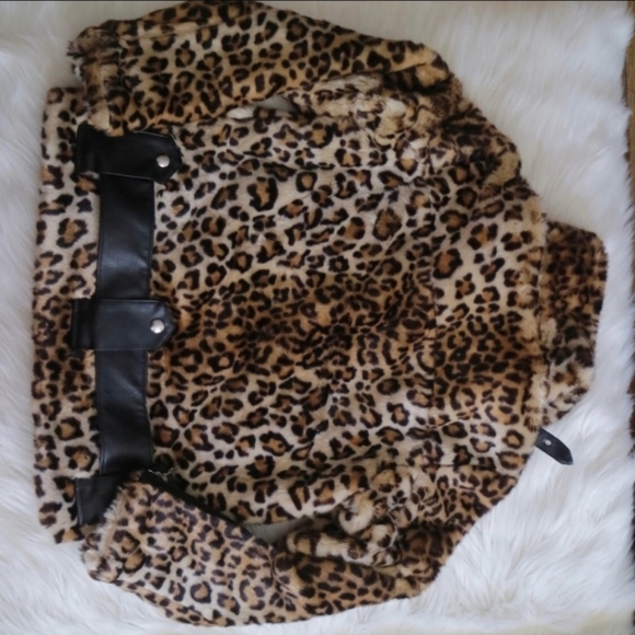 blank NYC note to self faux-fur leopard print moto jacket ✨️NEW - Picture 10 of 12